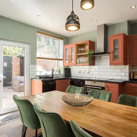 Apartman 2 Bedroom Townhouse *