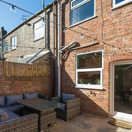 2 Bedroom Townhouse * York